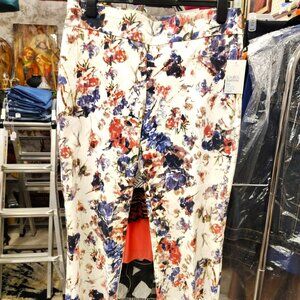 Full Front Shot - Croft & Barrow Capri Pants in White and Floral Print Fabric